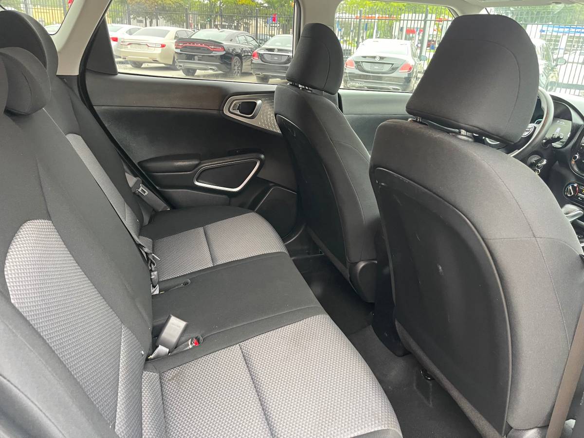 2023 Kia, Import USA — Foto 9 z 12