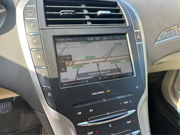 2015 Lincoln, weiß, Import USA — Foto 9 z 9
