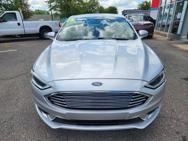 2018 Ford, Import USA — Foto 2 z 12