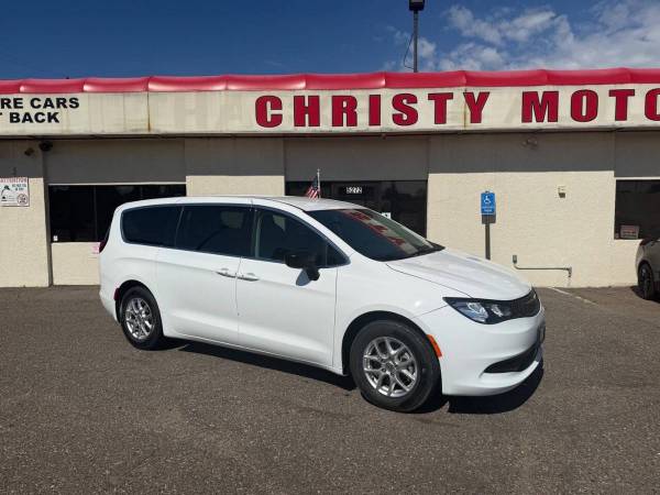 2024 Chrysler, Import USA — Foto 3 z 9