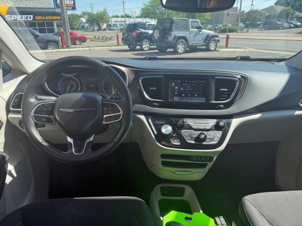 2024 Chrysler, Import USA — Foto 5 z 9