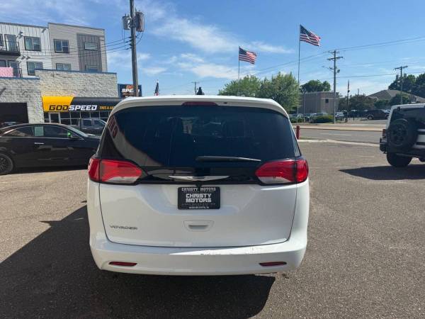 2024 Chrysler, Import USA — Foto 8 z 9