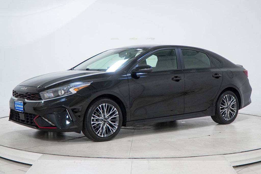 2022 Kia, schwarz, Import USA — Foto 5 z 12