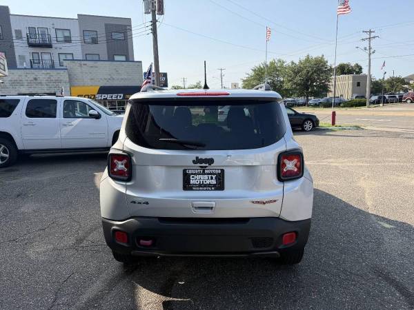 2018 Jeep, Import USA — Foto 8 z 9