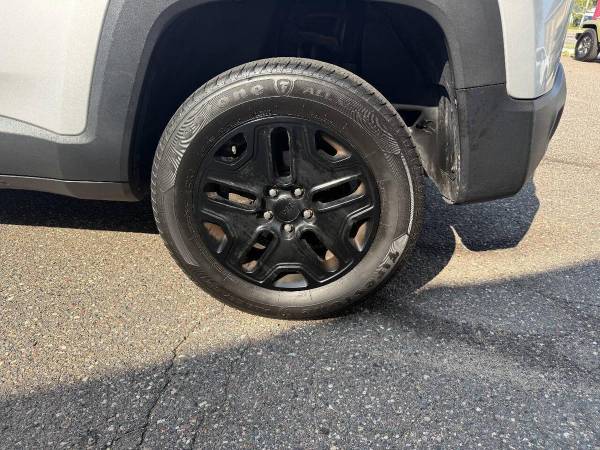 2018 Jeep, Import USA — Foto 9 z 9