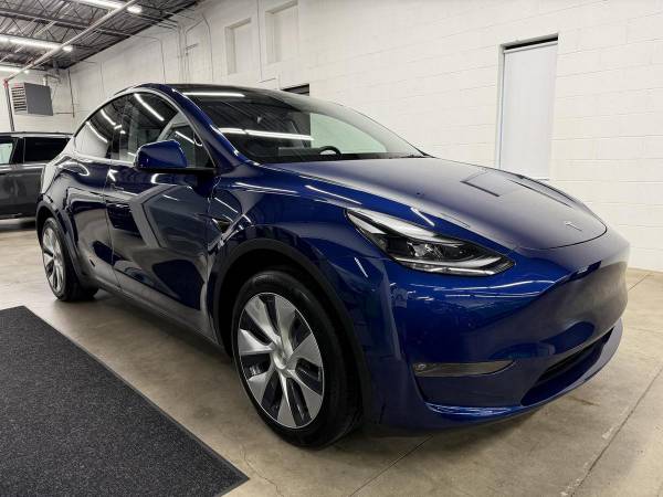 2024 Tesla, Import USA — Foto 3 z 12