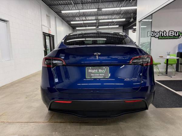 2024 Tesla, Import USA — Foto 5 z 12
