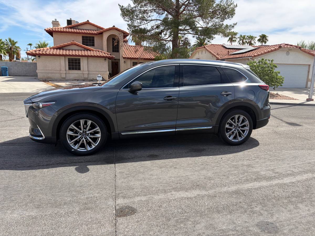 2019 Mazda, Import USA — Foto 1