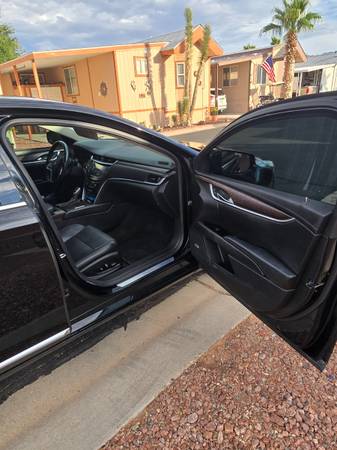 2019 Cadillac, Import USA — Foto 6 z 9