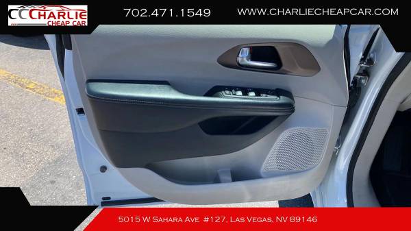 2021 Chrysler, Import USA — Foto 10 z 12