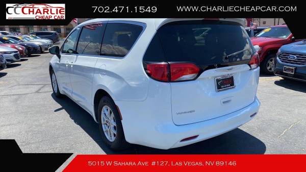 2021 Chrysler, Import USA — Foto 3 z 12