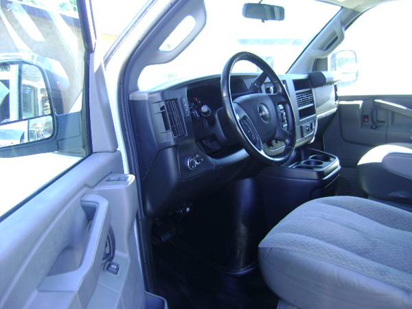 2021 GMC, Import USA — Foto 10 z 11