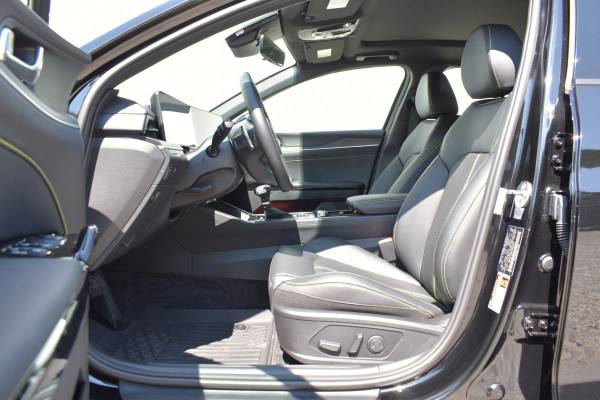 2026 Kia, Import USA — Foto 10 z 12