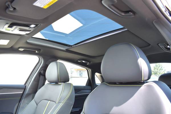 2026 Kia, Import USA — Foto 12 z 12