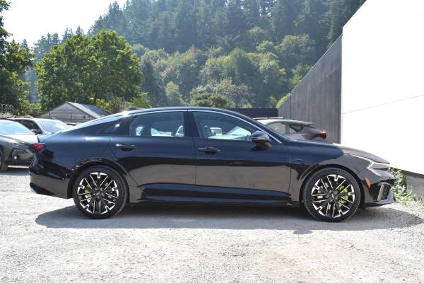 2026 Kia, Import USA — Foto 6 z 12