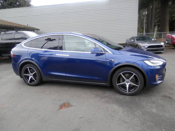 Tesla, Import USA — Foto 5 z 12