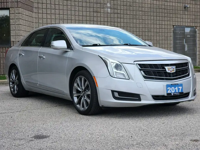 2017 Cadillac XTS 4dr Sdn*3-YEARS WARRANTY**NO-ACCIDENT, silber, 143.700 km, Import Kanada — Foto 1