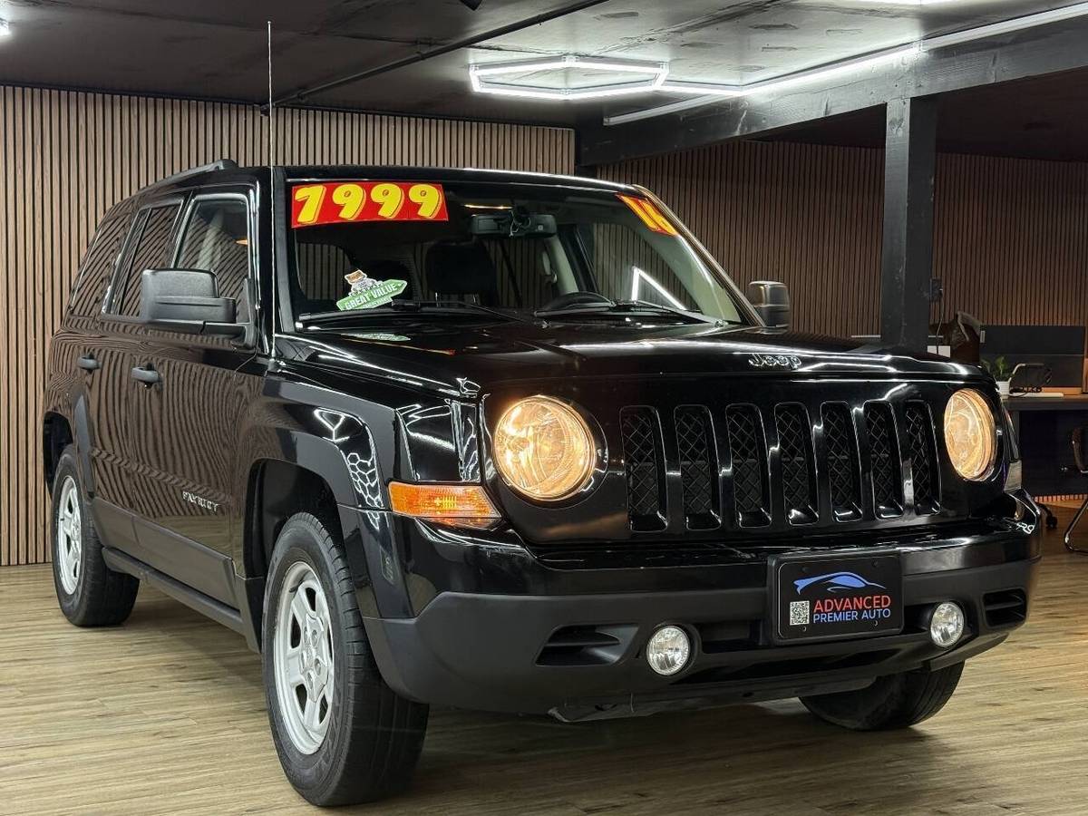 2016 Jeep, Import USA — Foto 5 z 12