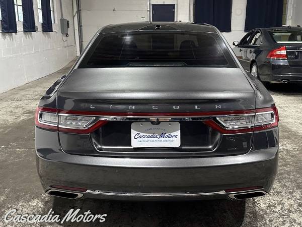 2017 Lincoln, Import USA — Foto 6 z 12