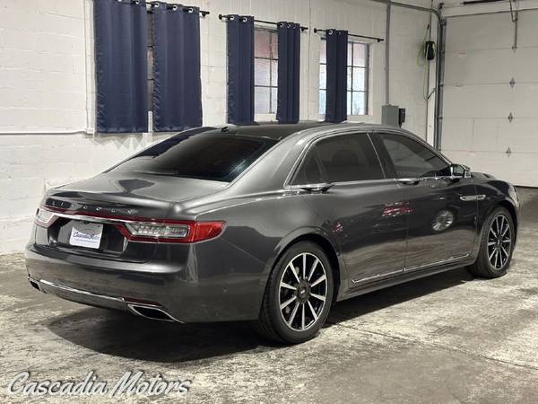 2017 Lincoln, Import USA — Foto 7 z 12
