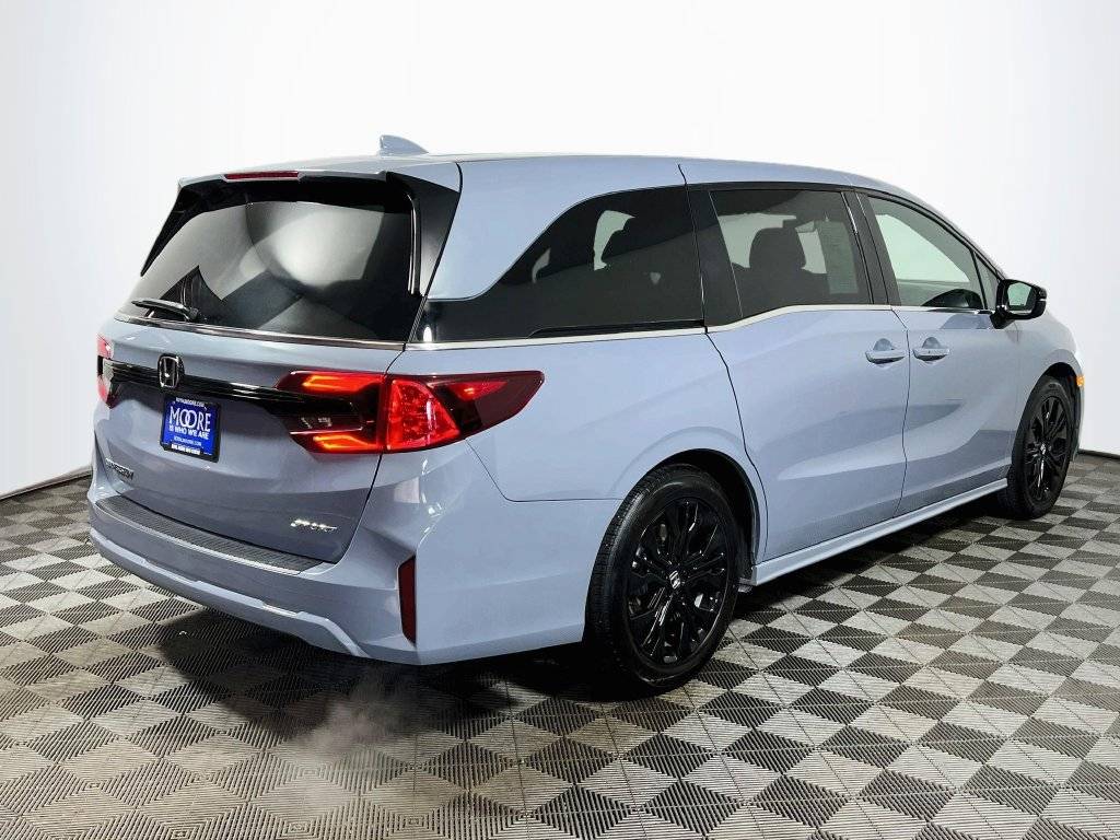 2025 Honda, Import USA — Foto 7 z 12