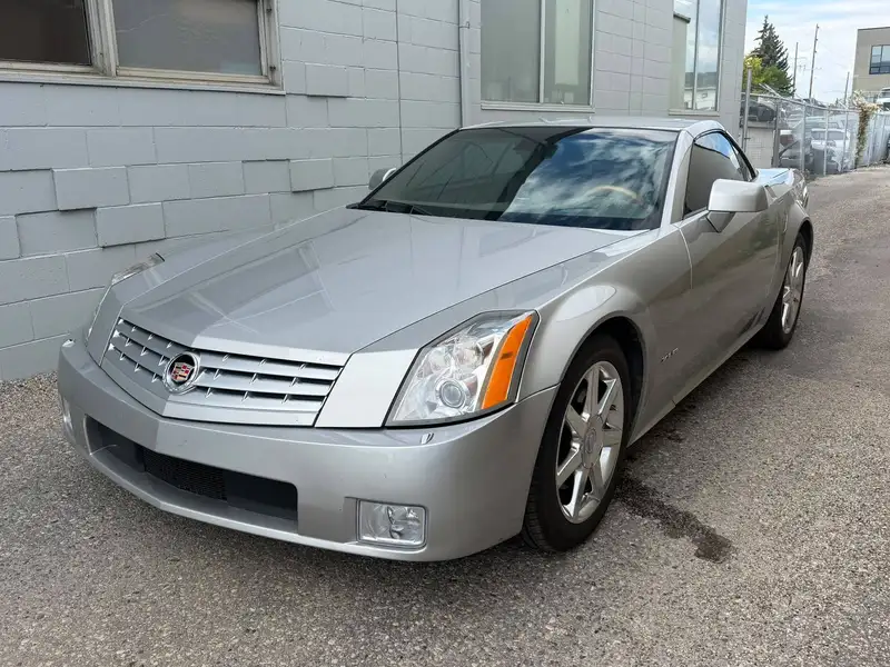 2005 Cadillac XLR, silber, 37.354 km, Import Kanada — Foto 1