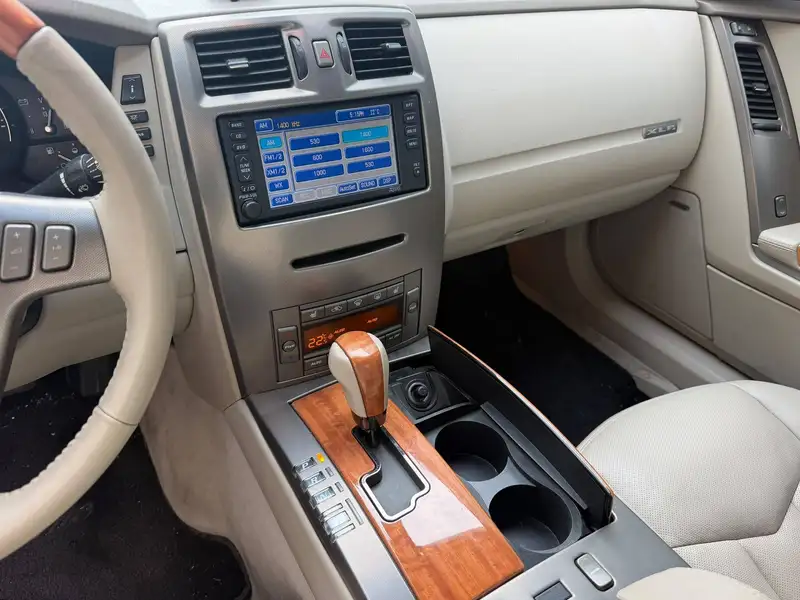 2005 Cadillac XLR, silber, 37.354 km, Import Kanada — Foto 9 z 12