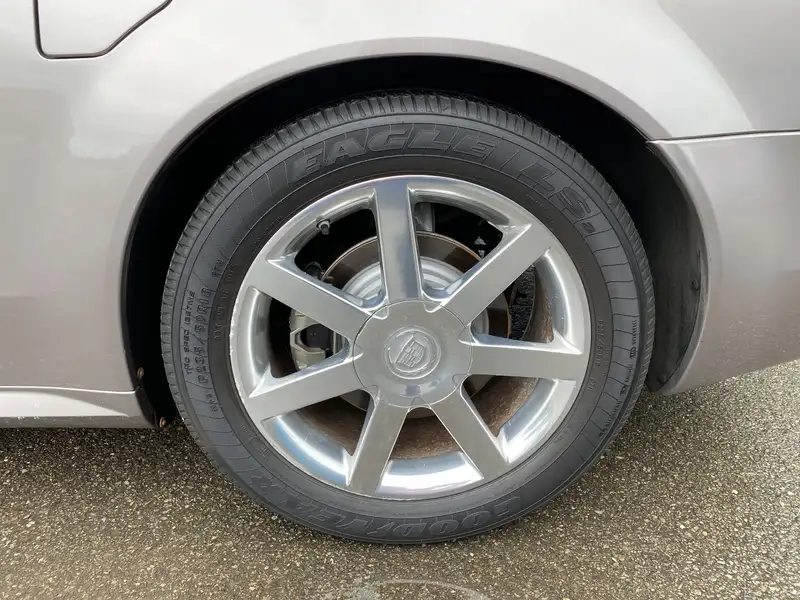 2004 Cadillac XLR, gold, 96.304 km, Import Kanada — Foto 2 z 12