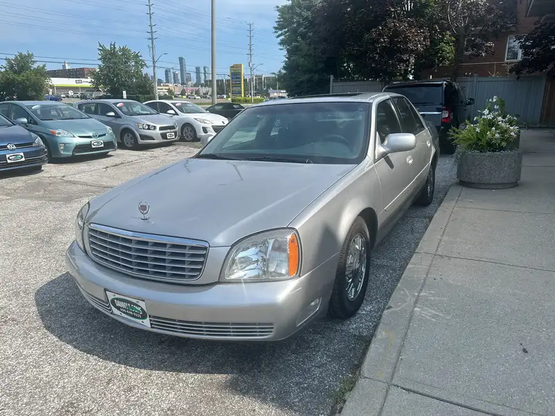 2005 Cadillac Deville 4dr Sdn, gold, 94.922 km, Import Kanada — Foto 3 z 12