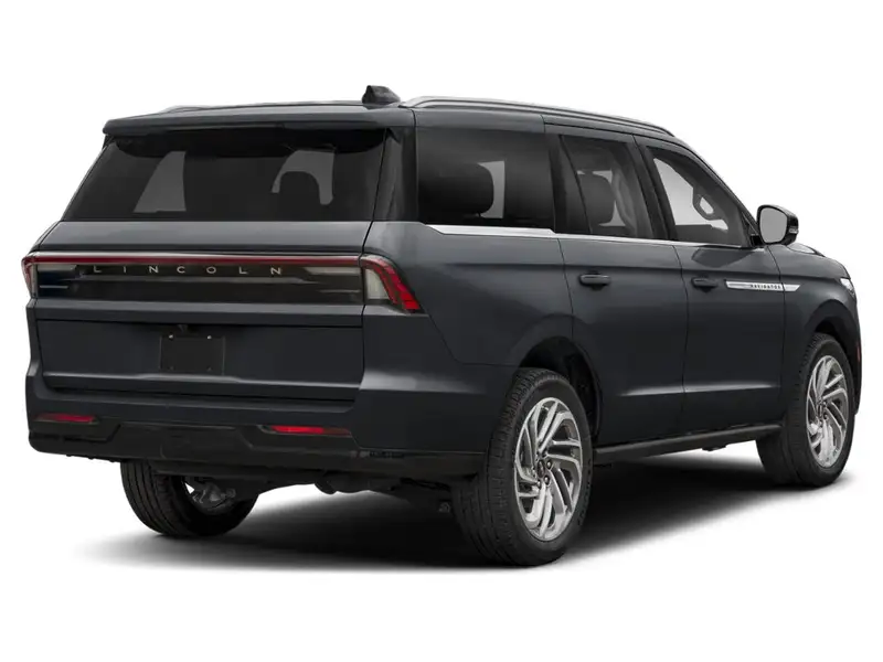 2027 Lincoln Navigator Reserve 4X4, schwarz, 8 km, Import Kanada — Foto 2 z 3