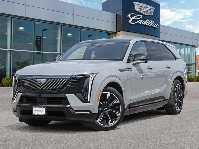 2026 Cadillac Escalade IQ Sport AWD Sport, silber, 11 km, Import Kanada — Foto 1