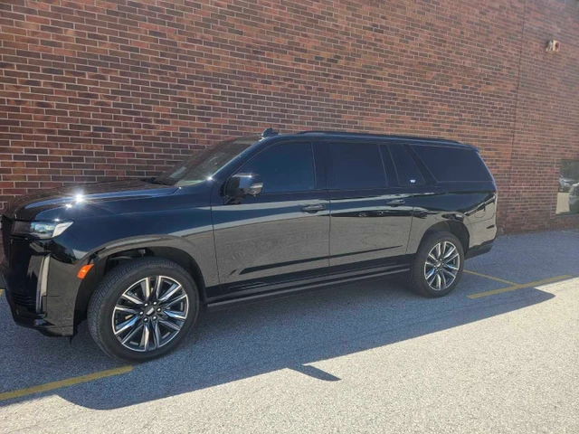 2024 Cadillac Escalade Esv, 68.000 km, Import Kanada — Foto 1