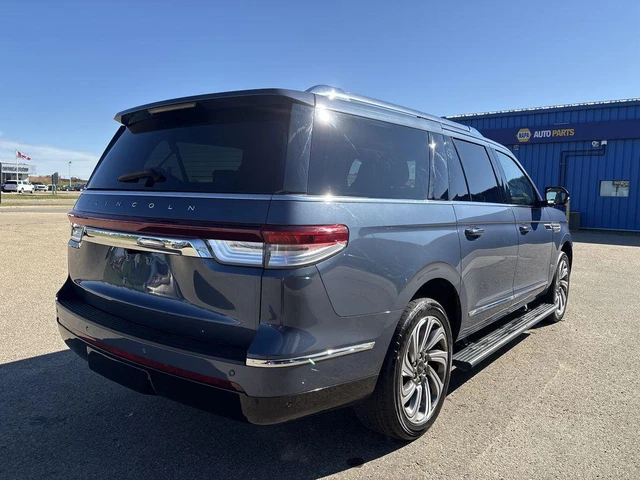 2022 Lincoln Navigator L Reserve, blau, 121.451 km, Import Kanada — Foto 9 z 20