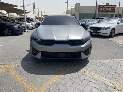 2025 Kia K5 EX, grau, 11.400 km, Import VAE — Foto 2 z 12