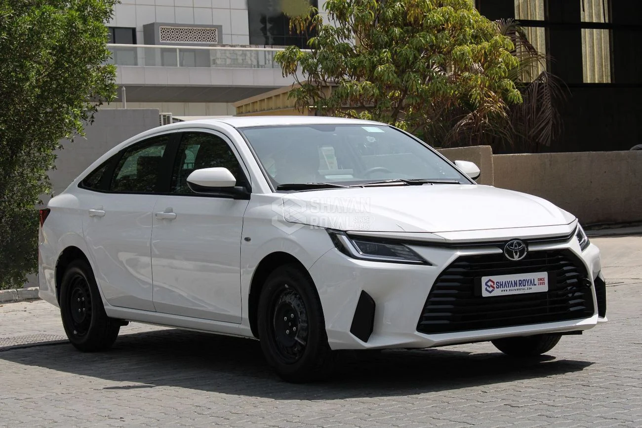 2026 Toyota Yaris E, weiß, 0 km, Import VAE — Foto 1