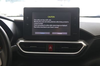 2023 Toyota Raize, schwarz, 0 km, Import VAE — Foto 11 z 17
