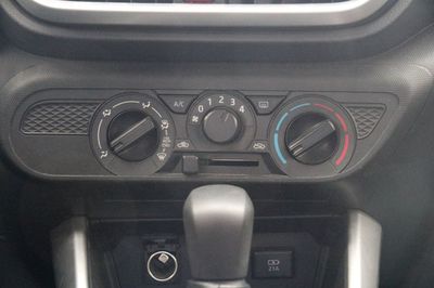 2023 Toyota Raize, schwarz, 0 km, Import VAE — Foto 12 z 17