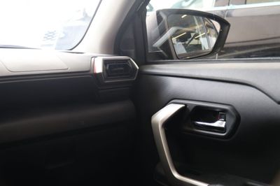 2023 Toyota Raize, schwarz, 0 km, Import VAE — Foto 14 z 17