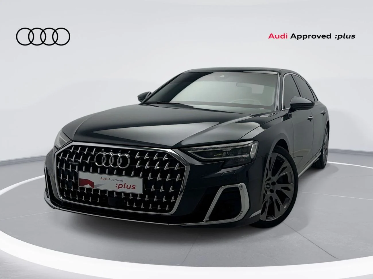 2022 Audi A8, grau, 96.653 km, Import VAE — Foto 1