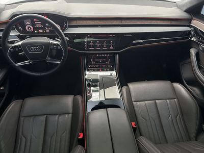 2022 Audi A8, grau, 96.653 km, Import VAE — Foto 6 z 14