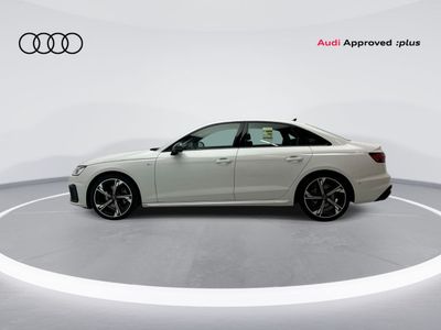 2024 Audi A4 35 TFSI PROGRESS BLACK, weiß, 29.769 km, Import VAE — Foto 2 z 15
