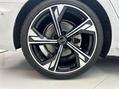 2024 Audi A4 35 TFSI PROGRESS BLACK, weiß, 29.769 km, Import VAE — Foto 7 z 15