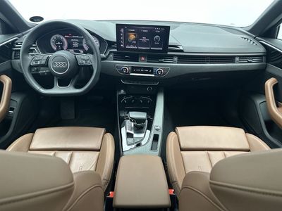 2024 Audi A4 35 TFSI PROGRESS BLACK, weiß, 29.769 km, Import VAE — Foto 8 z 15