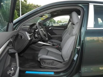 2026 Audi A3, schwarz, 0 km, Import VAE — Foto 9 z 12