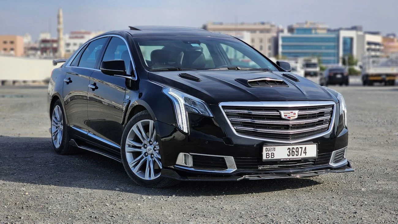 2019 Cadillac XTS LUXURY, schwarz, 38.407 km, Import VAE — Foto 1