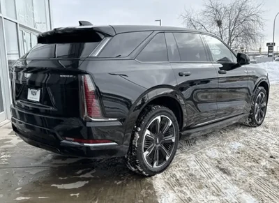 2026 Cadillac Escalade, schwarz, 0 km, Import VAE — Foto 3 z 9
