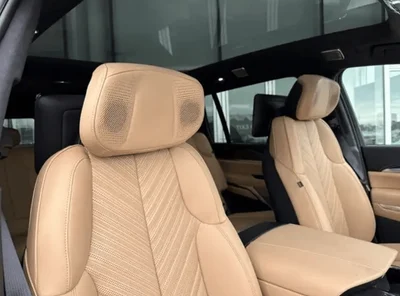 2026 Cadillac Escalade, schwarz, 0 km, Import VAE — Foto 6 z 9