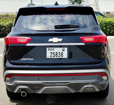 2023 Chevrolet Captiva LS, schwarz, 68.000 km, Import VAE — Foto 5 z 12