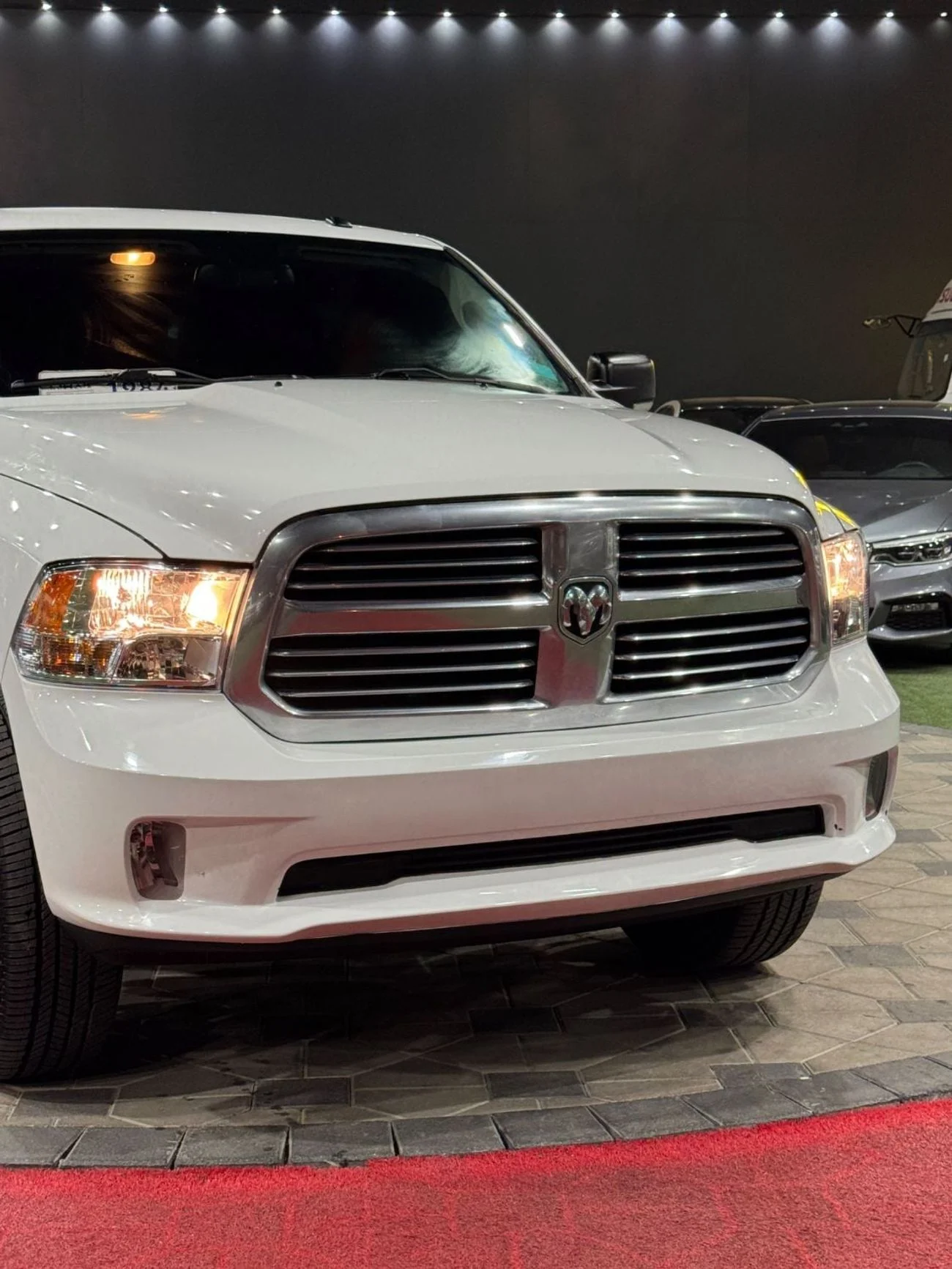 2019 Dodge RAM دودج, weiß, 126.000 km, Import VAE — Foto 1