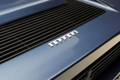 1987 Ferrari Testarossa, blau, 24.000 km, Import VAE — Foto 10 z 16